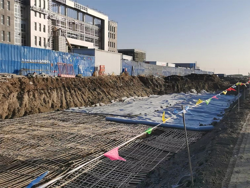 天津南港工業區中建三局有限公司南港十四街項目鋼塑土工格柵